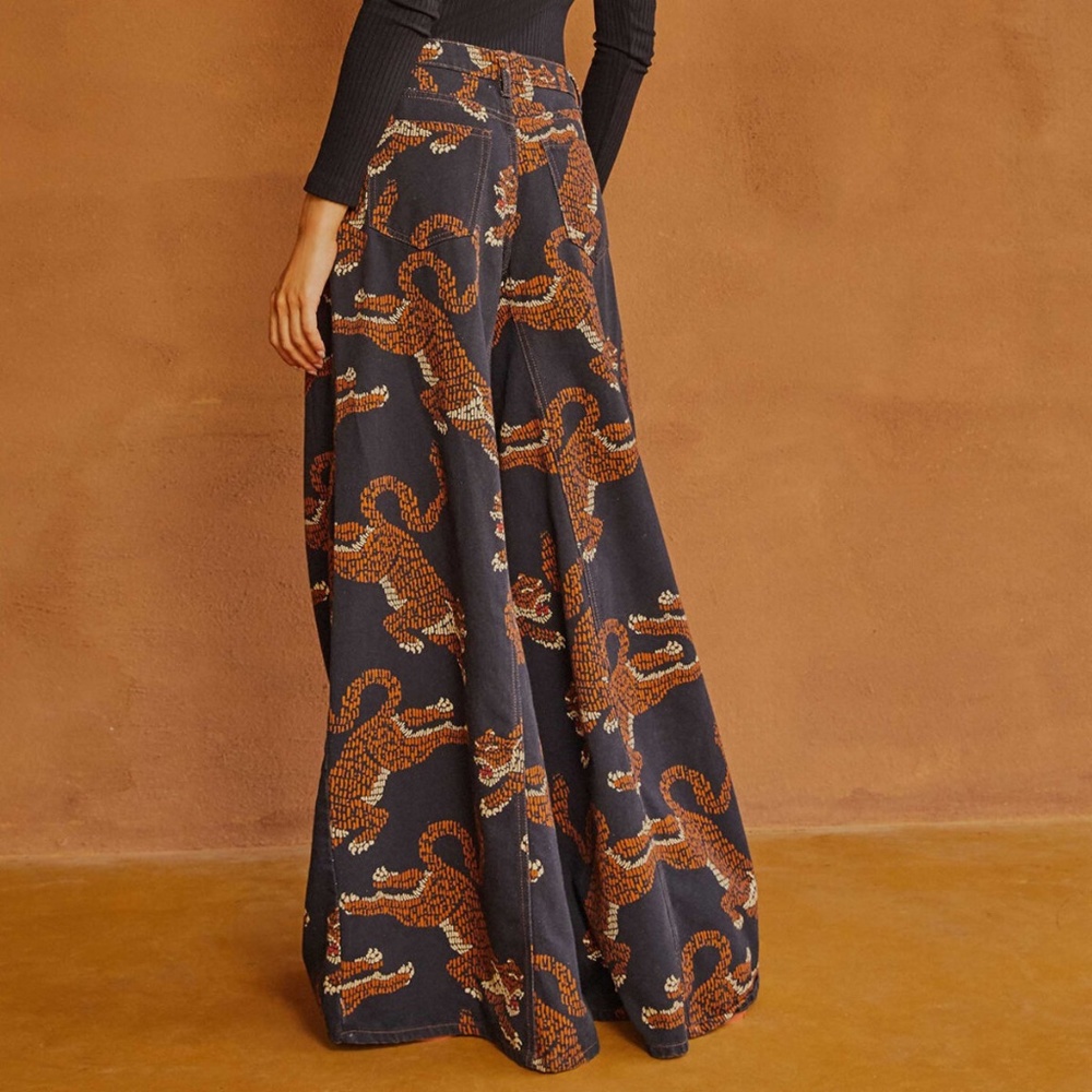FARM RIO LEOPARD PRINT JEANS